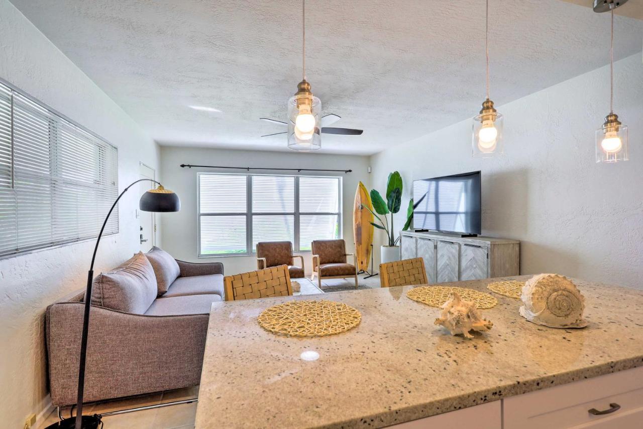 Cute And Cozy Florida Duplex Walk To Beaches! ココアビーチ エクステリア 写真