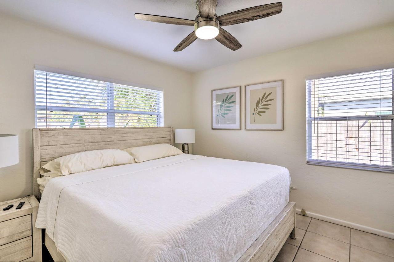 Cute And Cozy Florida Duplex Walk To Beaches! ココアビーチ エクステリア 写真