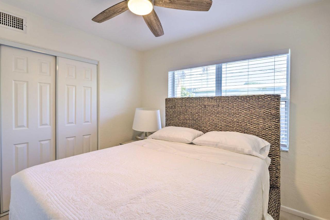 Cute And Cozy Florida Duplex Walk To Beaches! ココアビーチ エクステリア 写真
