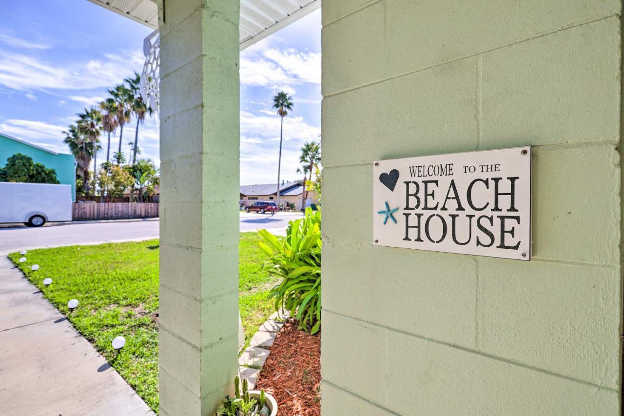 Cute And Cozy Florida Duplex Walk To Beaches! ココアビーチ エクステリア 写真