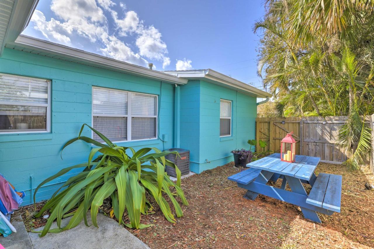 Cute And Cozy Florida Duplex Walk To Beaches! ココアビーチ エクステリア 写真